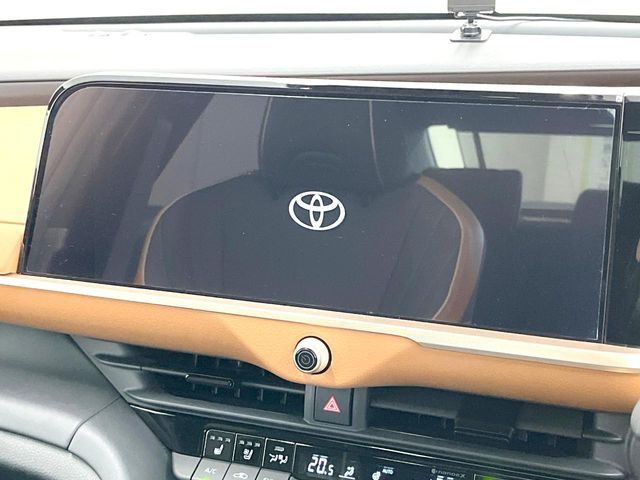 CROWN CROSSOVER