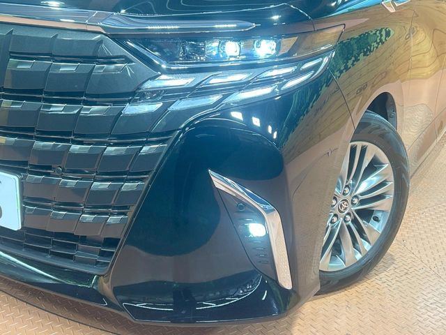 ALPHARD hybrid