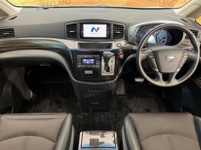 ELGRAND  4WD