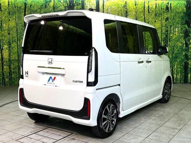 N-BOX CUSTOM