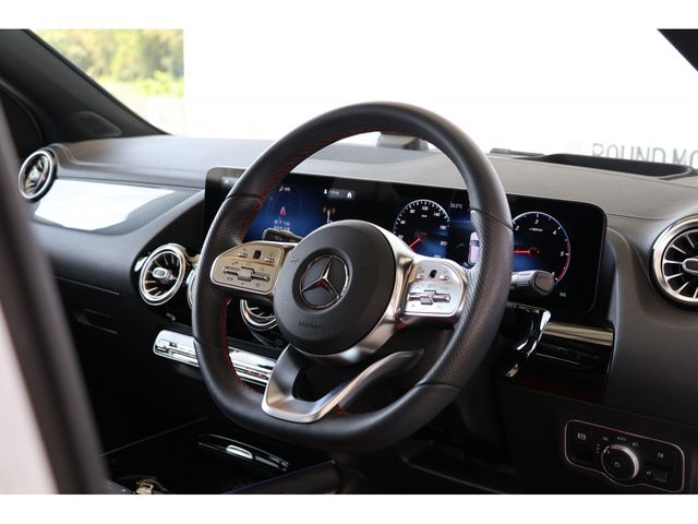 MERCEDES BENZ GLA class