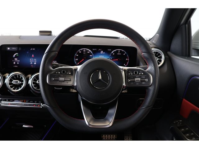 MERCEDES BENZ GLA class