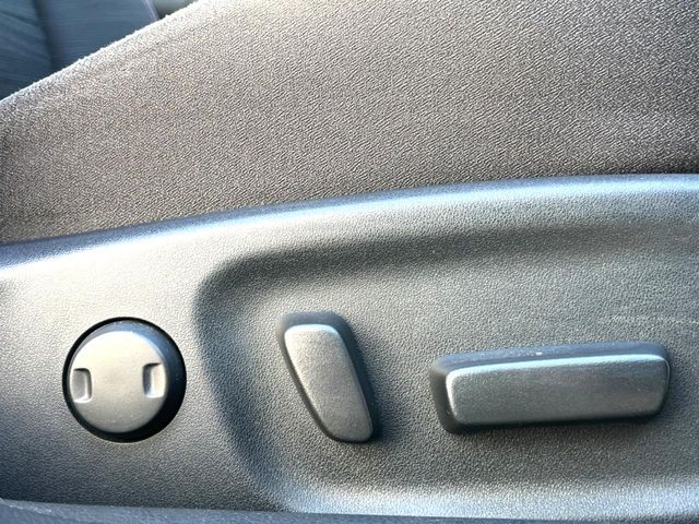 CROWN sedan