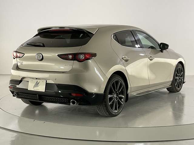 MAZDA3 FASTBACK