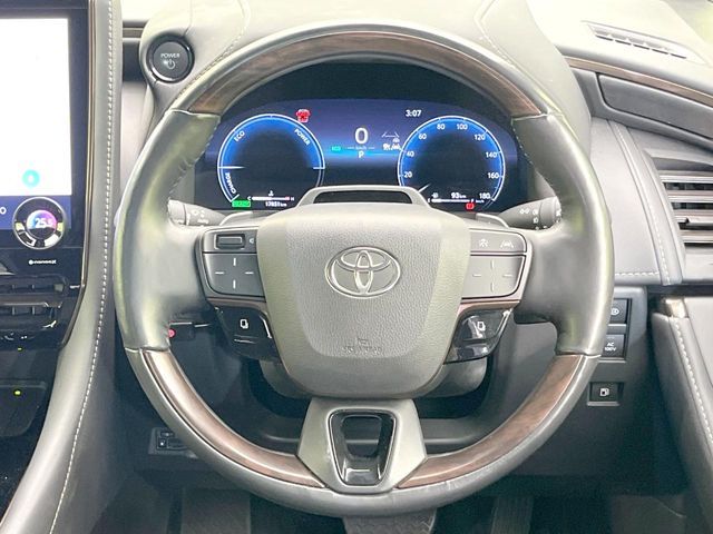 ALPHARD hybrid