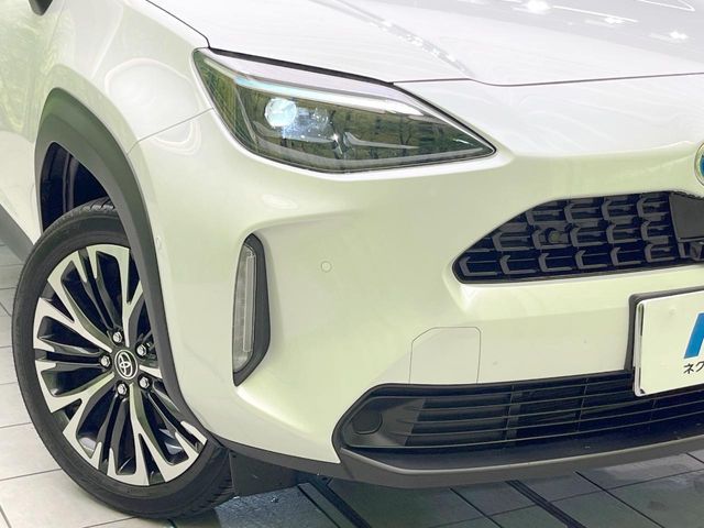 YARIS CROSS HYBRID
