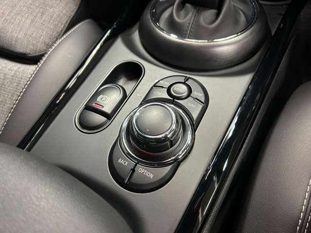 MINI COOPER S CLUBMAN
