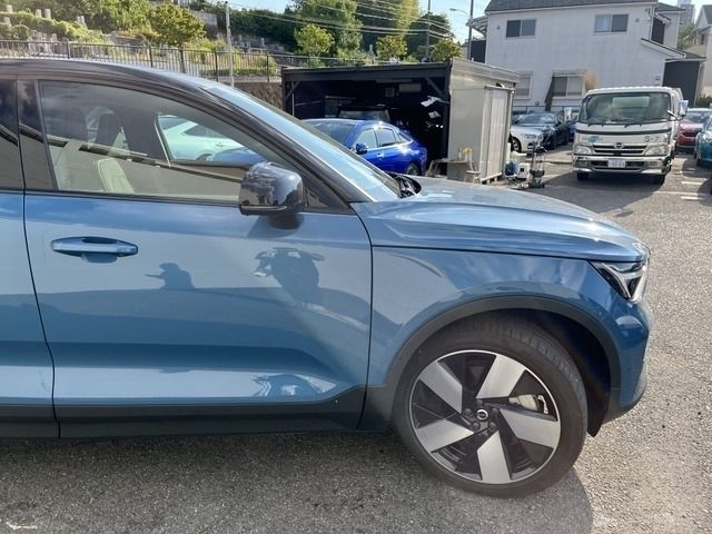 VOLVO C40