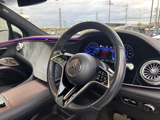 MERCEDES BENZ EQS SUV