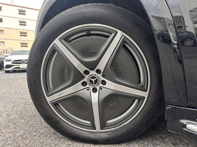 MERCEDES BENZ EQS SUV