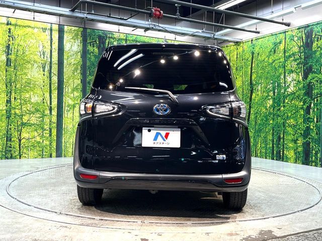 SIENTA HYBRID