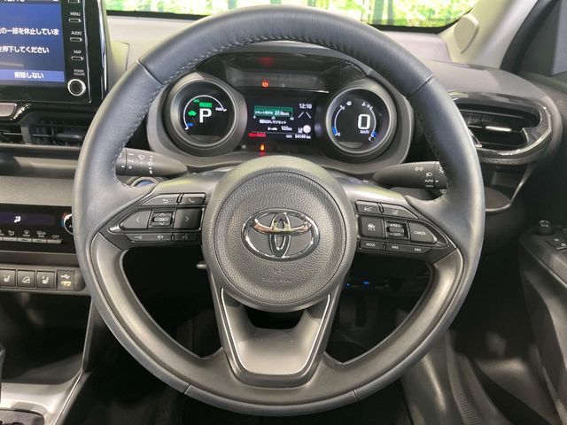 YARIS CROSS HYBRID