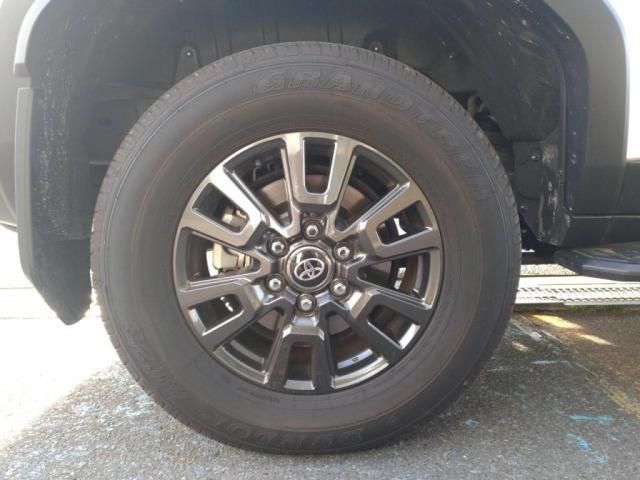 LANDCRUISER 250