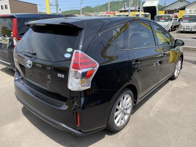 PRIUS Alpha