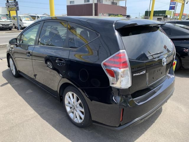 PRIUS Alpha