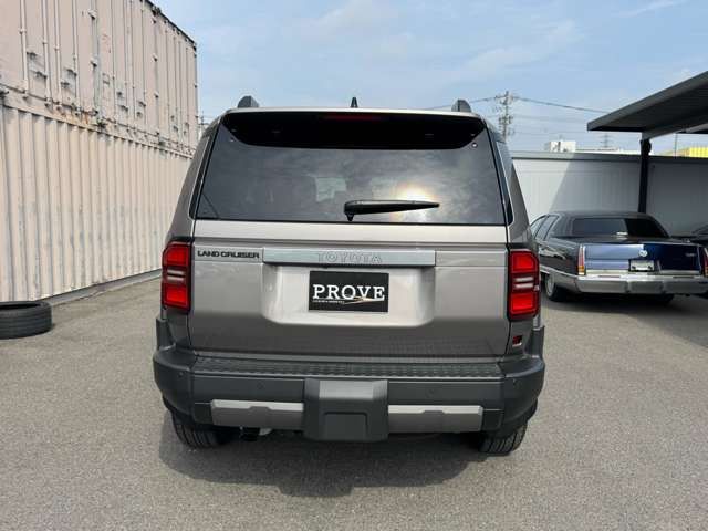 LANDCRUISER 250