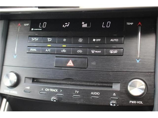 LEXUS IS300h