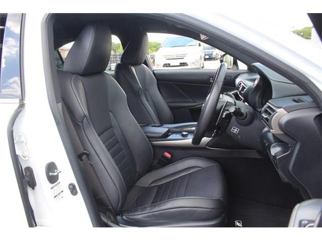 LEXUS IS300h