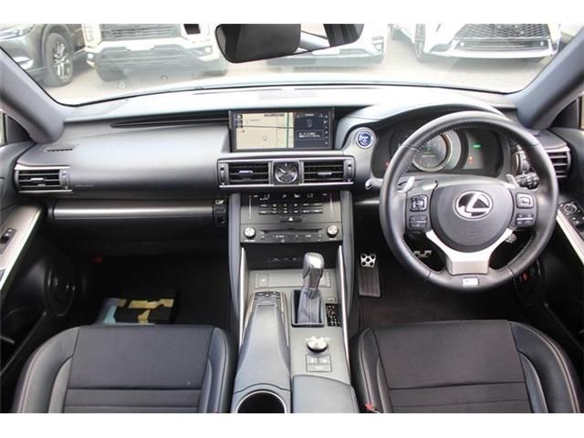 LEXUS IS300h