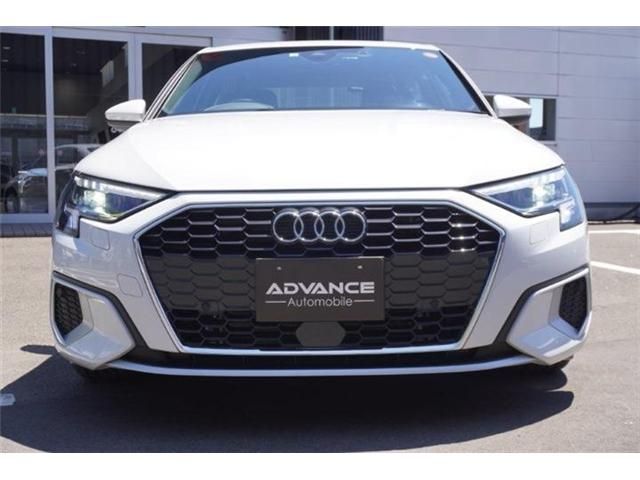 AUDI A3 Sedan