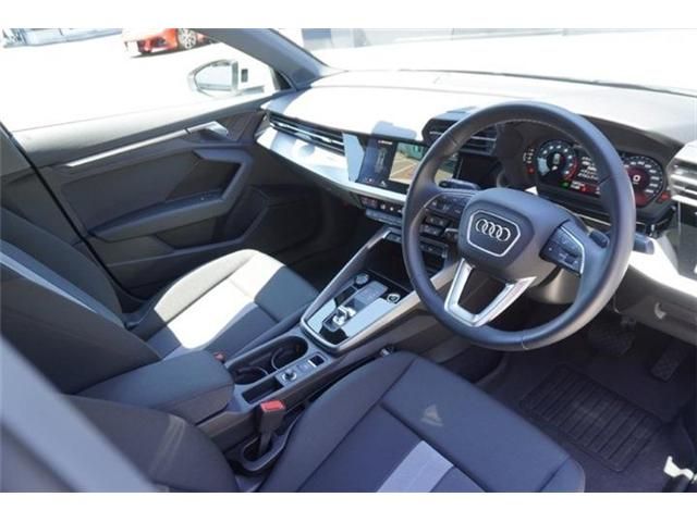 AUDI A3 Sedan