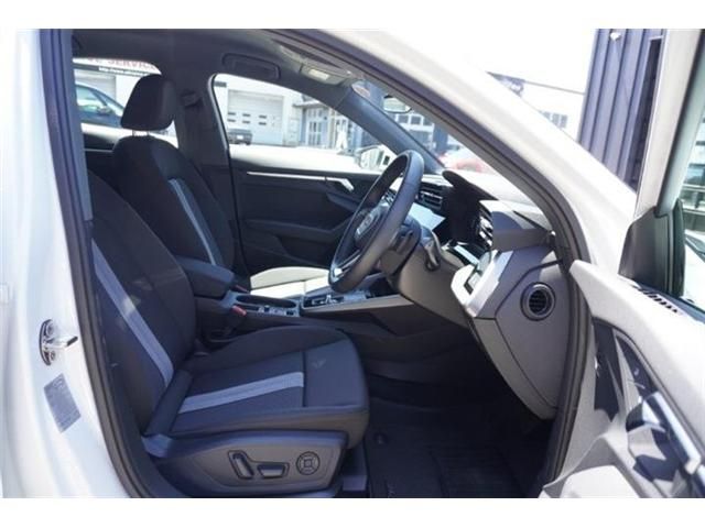 AUDI A3 Sedan