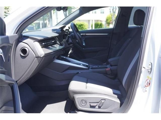 AUDI A3 Sedan