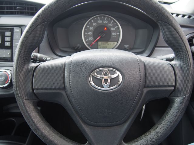 COROLLA AXIO 4WD