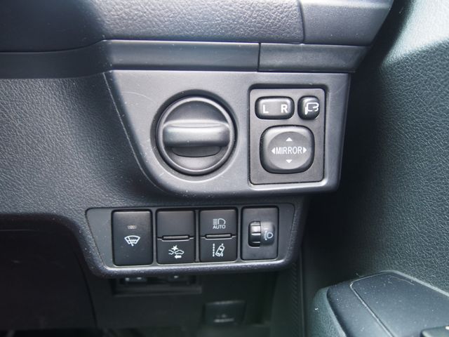 COROLLA AXIO 4WD