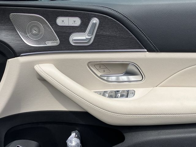 MERCEDES BENZ GLS class