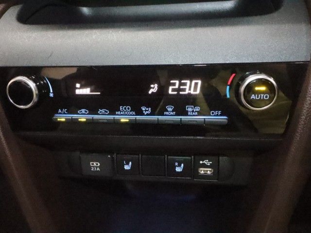 YARIS CROSS