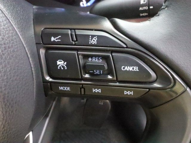 YARIS CROSS