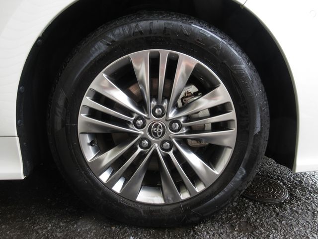 ALPHARD hybrid