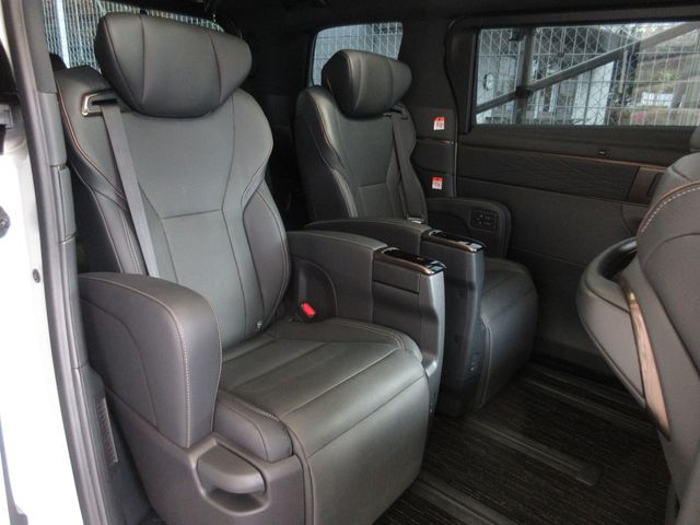 ALPHARD hybrid
