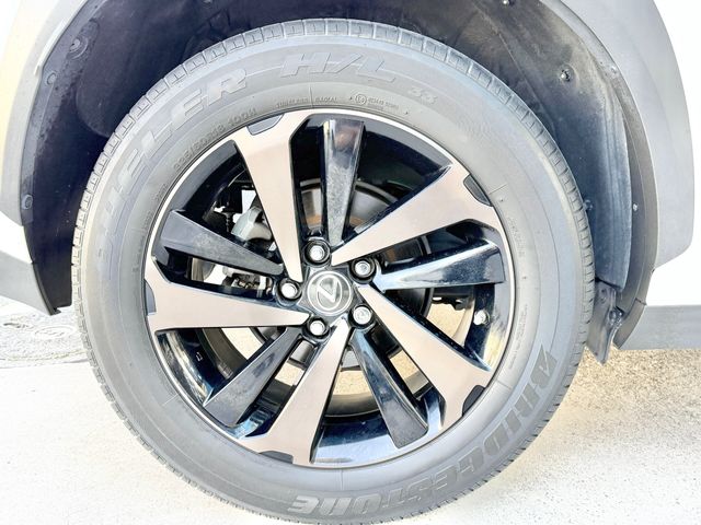 LEXUS NX300h AWD