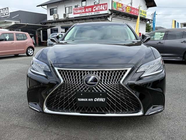 LEXUS LS500h 4WD