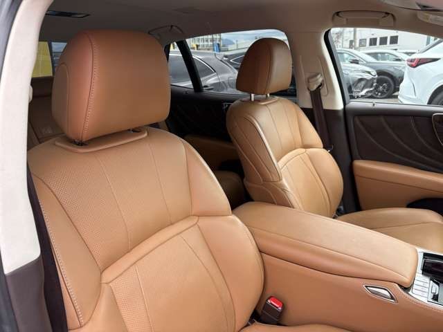 LEXUS LS500h 4WD