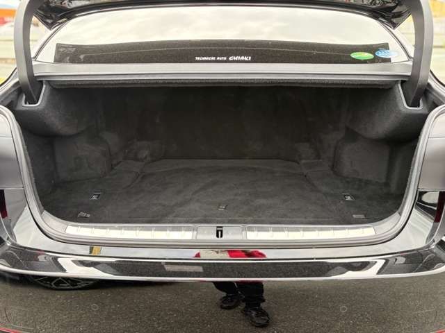 LEXUS LS500h 4WD
