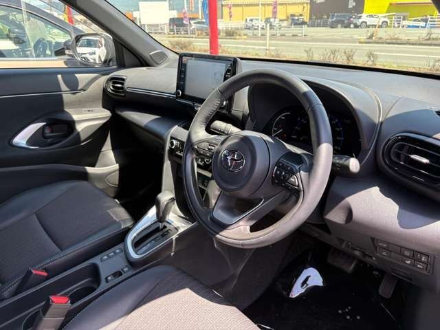 YARIS CROSS HYBRID