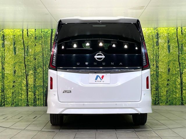 SERENA  WG 4WD