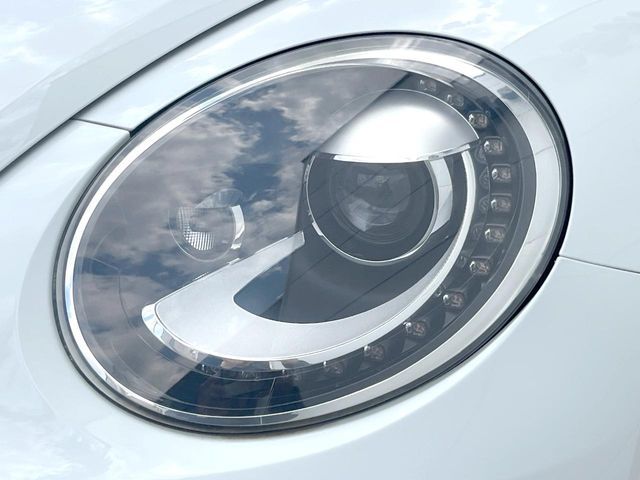 VOLKSWAGEN The BEETLE open