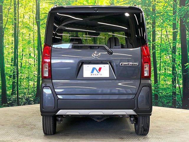 TANTO FAN CROSS 4WD
