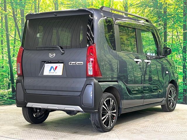 TANTO FAN CROSS 4WD