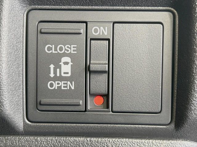 N BOX