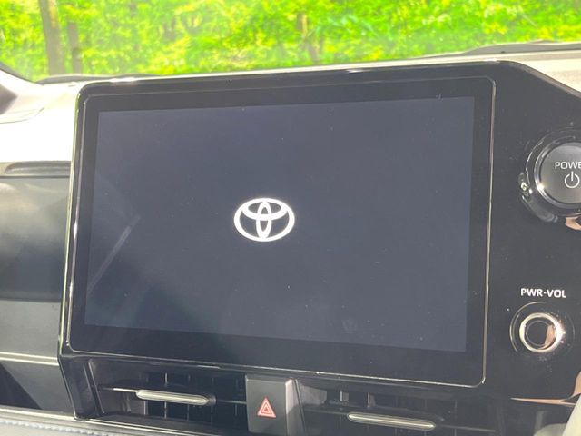 VOXY HYBRID