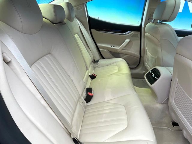 MASERATI GHIBLI Sedan