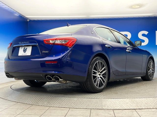 MASERATI GHIBLI Sedan