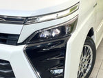 VOXY HYBRID