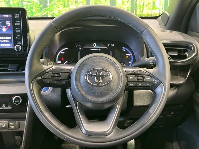 YARIS CROSS HYBRID