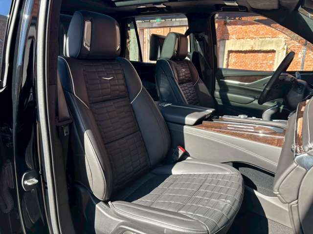 CADILLAC ESCALADE